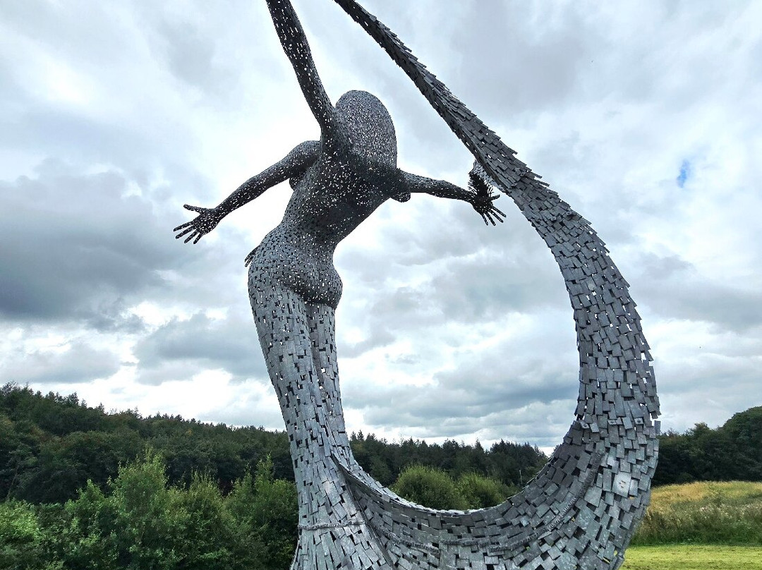 Arria The Mermaid Sculpture-坎伯诺尔德必去景点