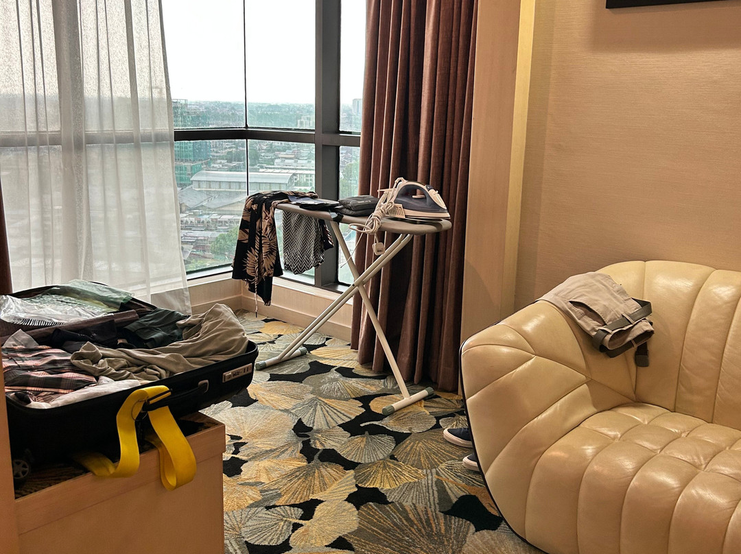 古晋帝国酒店主图