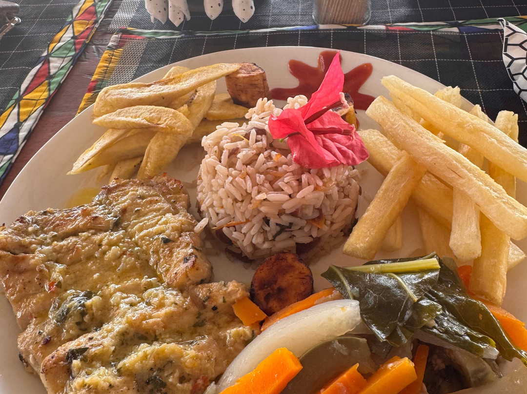 Gombela Ecolodge主图