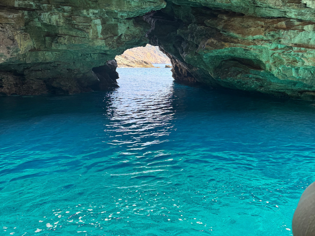 Dikelas dive center-Karystos必去景点