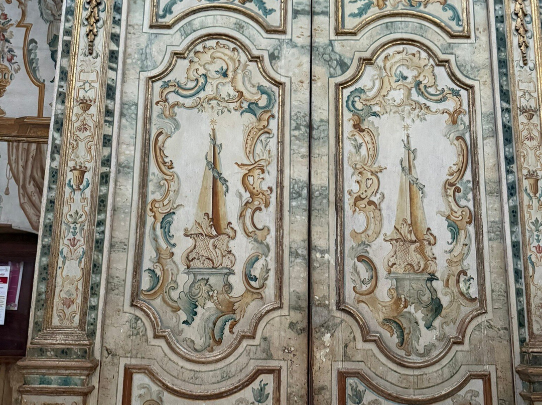 Chiesa Madre di S. Maria Assunta-波利尼亚诺阿马雷必去景点