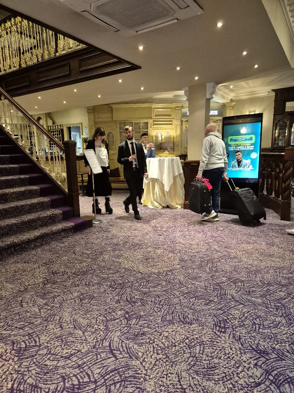 Woodford Dolmen Hotel-官方