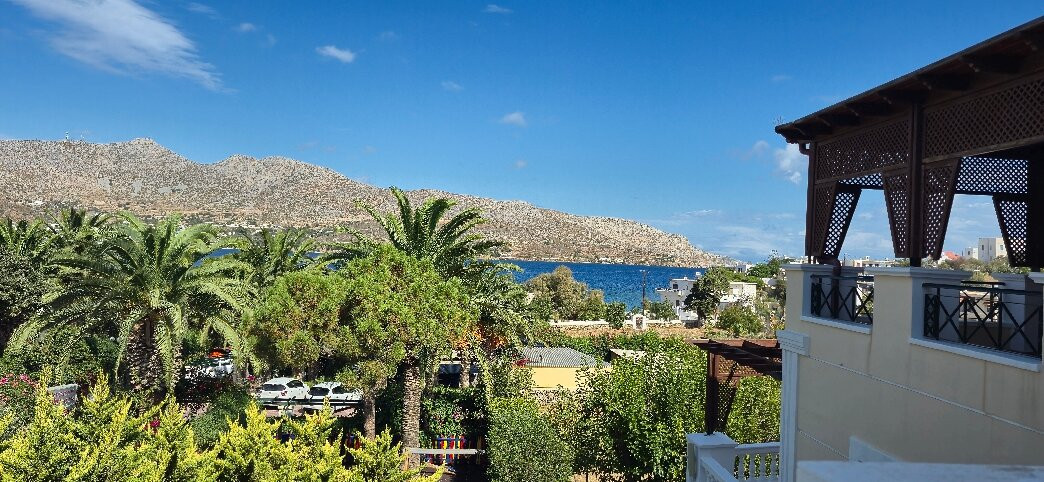 Crithoni's Paradise Hotel主图