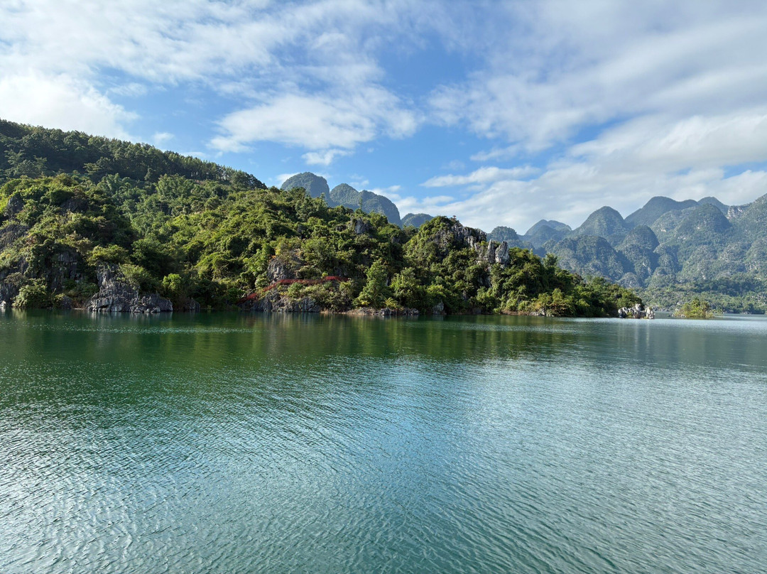 万峰湖景区-兴义市必去景点
