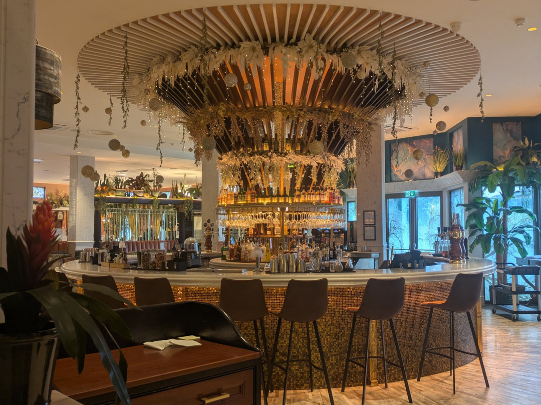 劳勒斯酒店主图