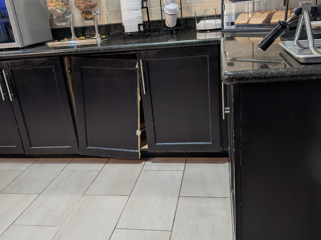 La Quinta Inn & Suites by Wyndham McKinney主图