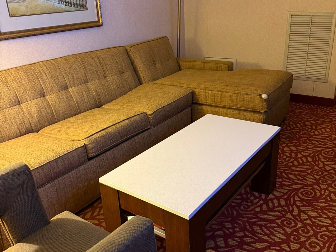 哥伦布机场万豪酒店主图