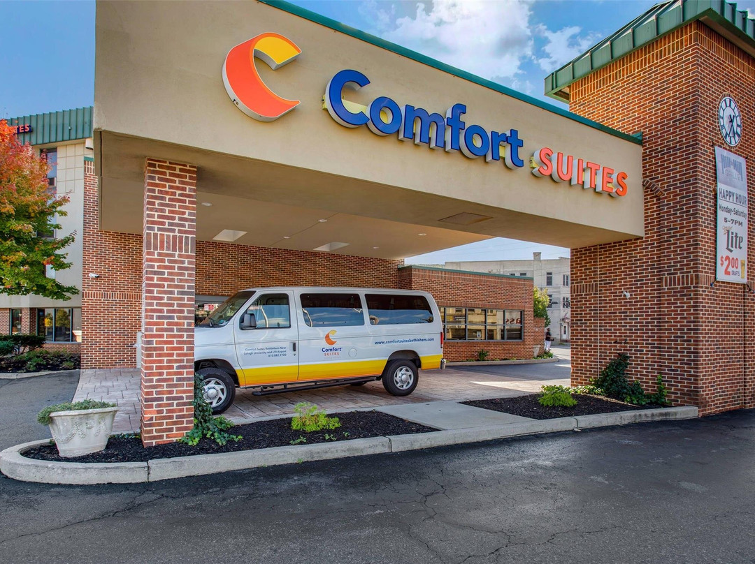 Comfort Suites Bethlehem Near Lehigh University and LVI Airport