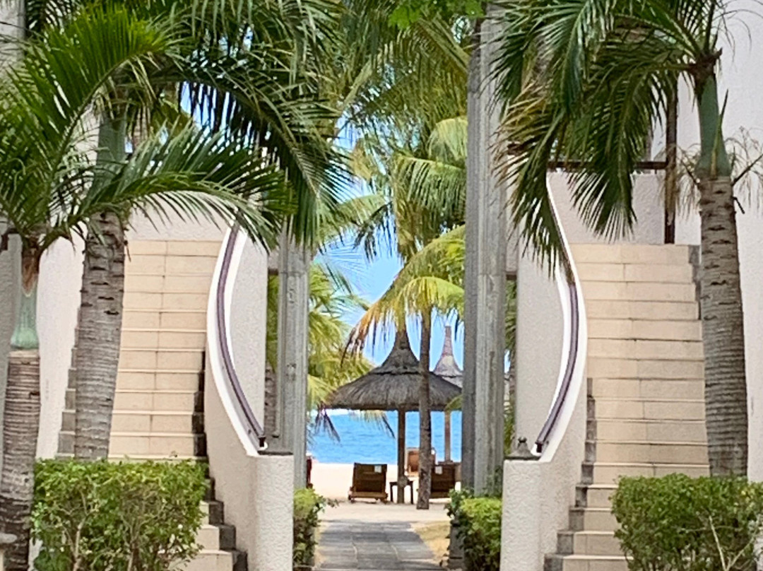 迪娜罗宾酒店高尔夫及水疗中心主图