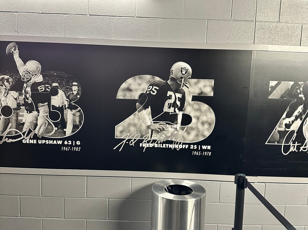 Allegiant Stadium Tours-拉斯维加斯必去景点