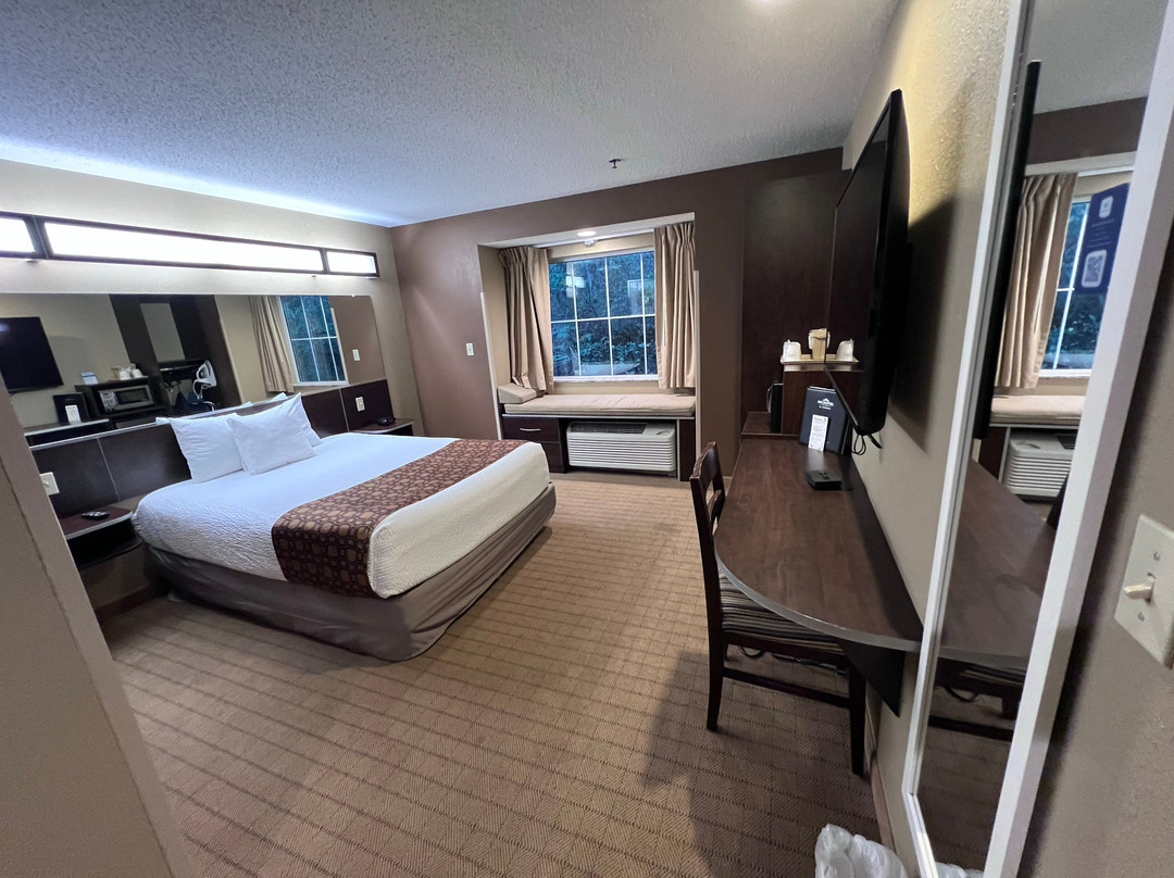 Microtel Inn & Suites by Wyndham Cambridge主图