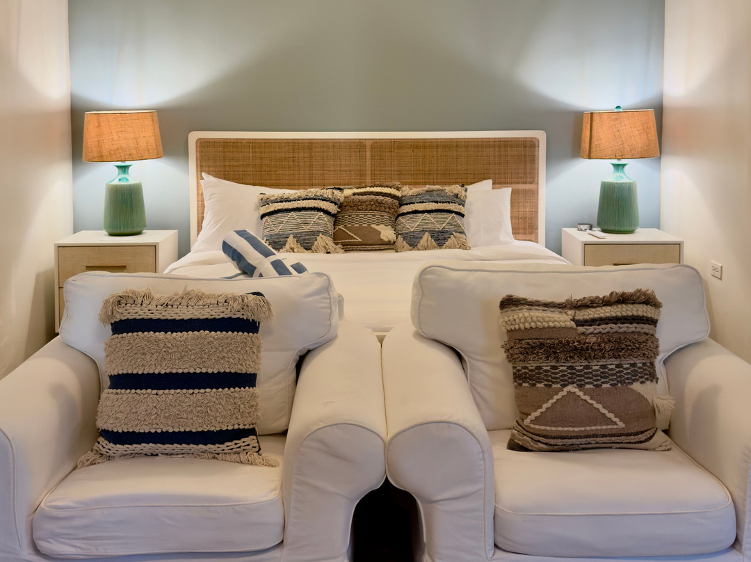 Tres Sirenas Beach Inn主图