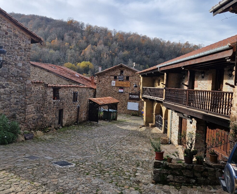 Bárcena Mayor Historic Village-Barcena Mayor必去景点