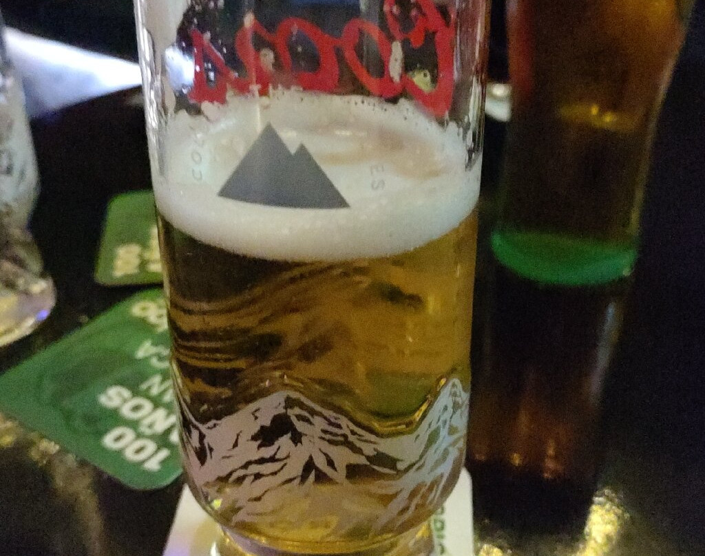 Rory's Corner Bar & Live Lounge-提亚必去景点