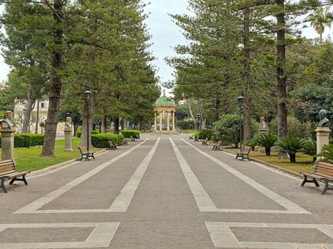 i Tourist Holistic Lecce