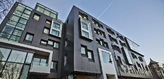 涂鸦画廊设计酒店