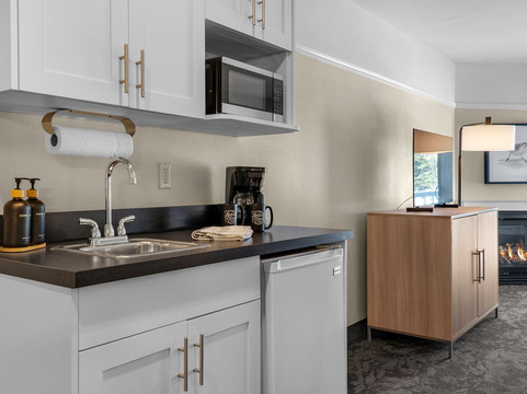 路肯恩格拉斯旅馆主图