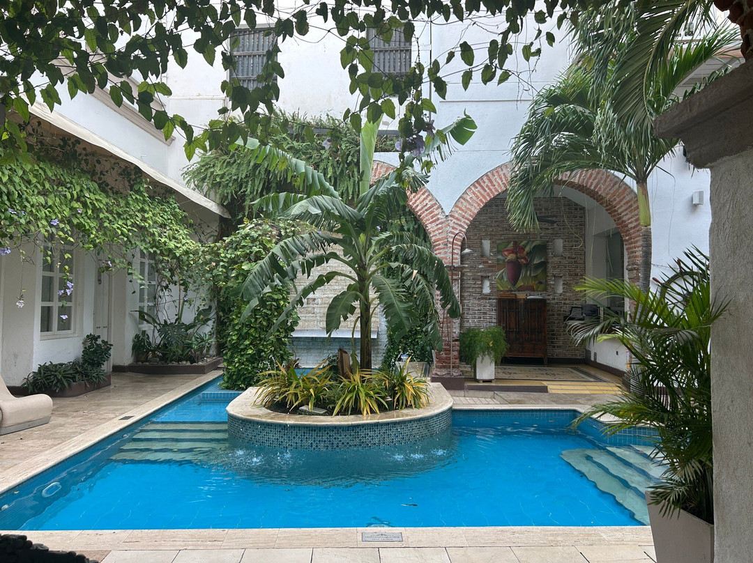 唐佩佩精品酒店主图