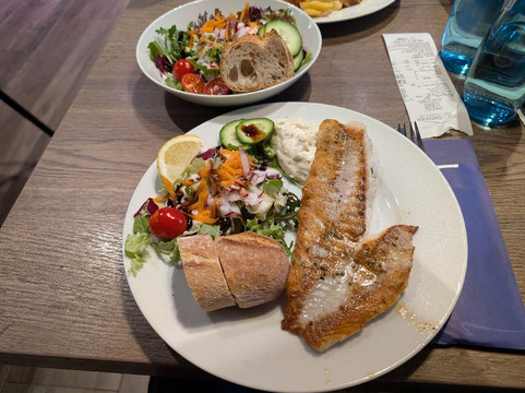 Fisch-Brenner | Brenner's Fischfeinschmeckerei & Fischgroßhandel