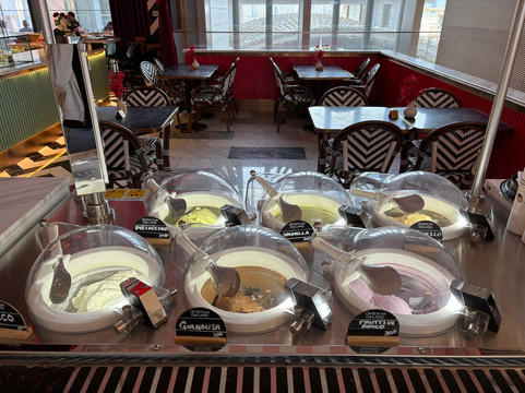 Antonia Galleria Mall