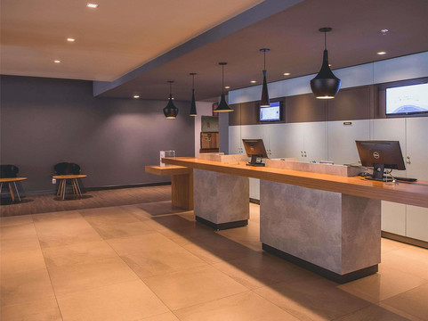 宜必思卡洛斯巴尔博萨酒店主图