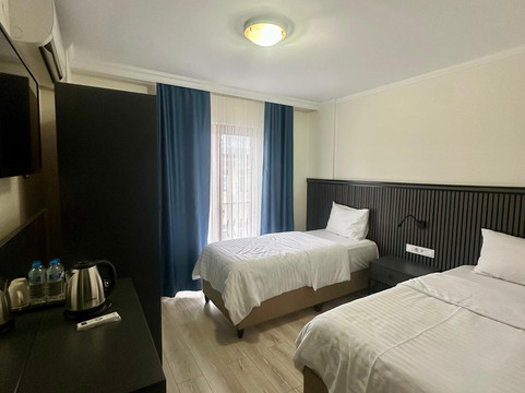 尤杰达酒店主图