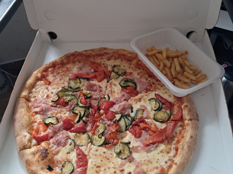 Kinemax-蒙法尔科内必去景点