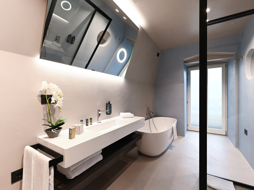 阿斯托利亚酒店主图