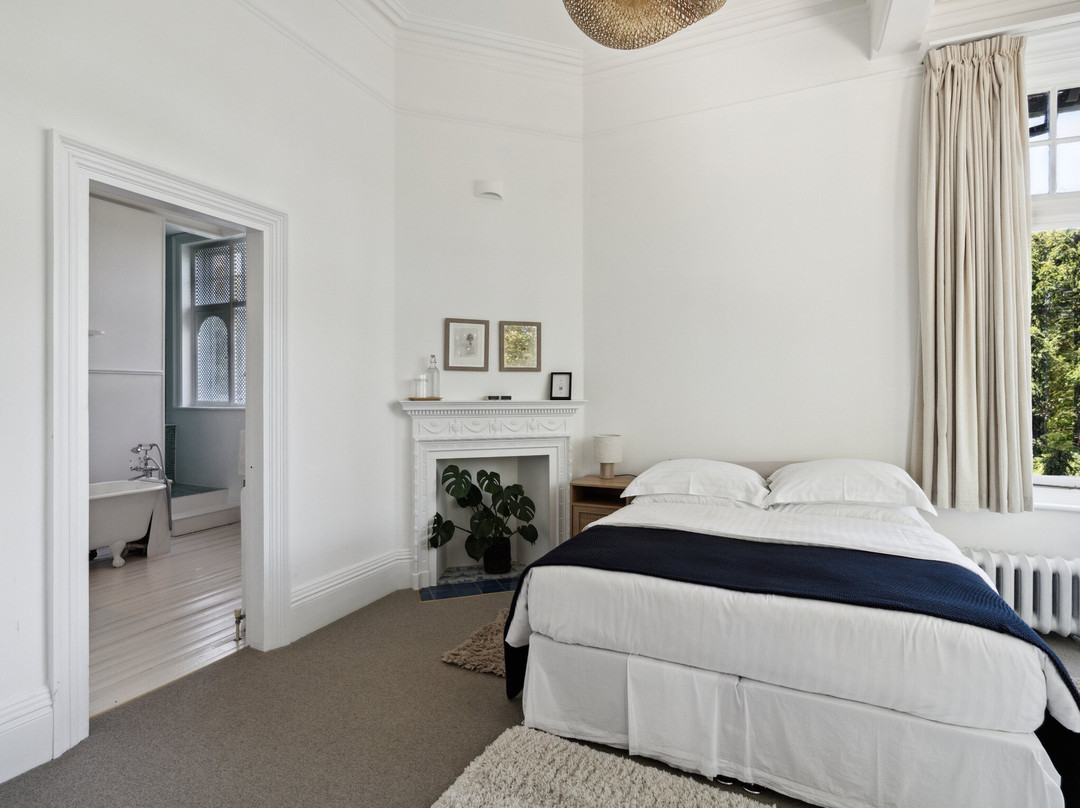 河流艺术俱乐部酒店主图