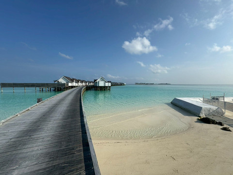 马尔代夫奥臻岛度假酒店主图