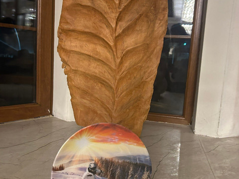 白色公园酒店主图