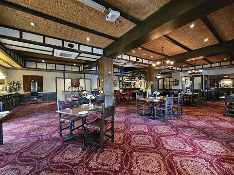 奥尔伯里庄园旅馆主图