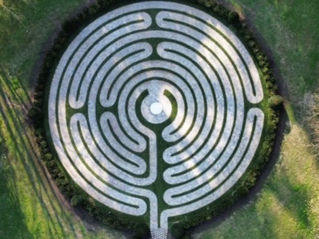 Boutemont castle and gardens-Ouilly-le-Vicomte必去景点