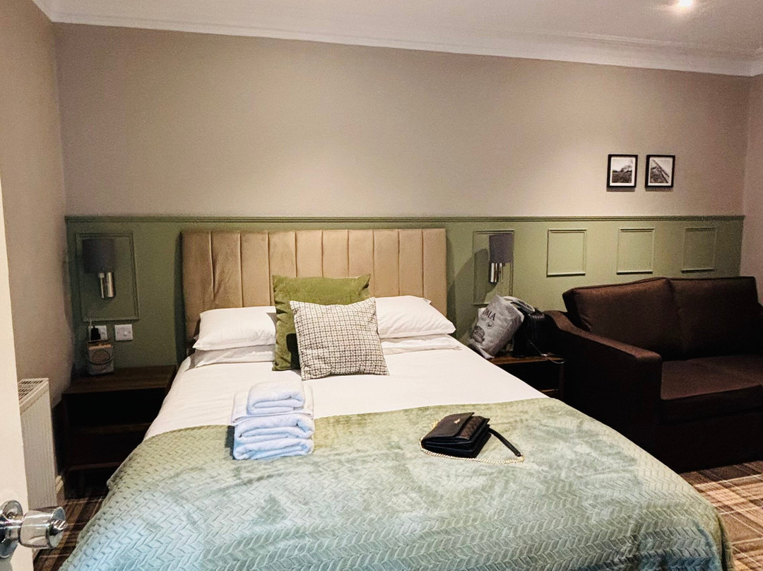 尼斯河谷旅馆主图