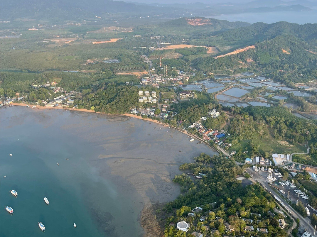 Phuket Paragliding-奈汉必去景点