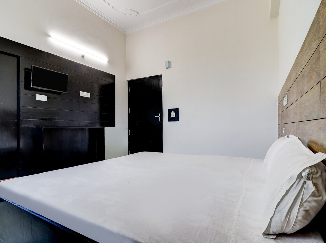 Hotel Aura Inn