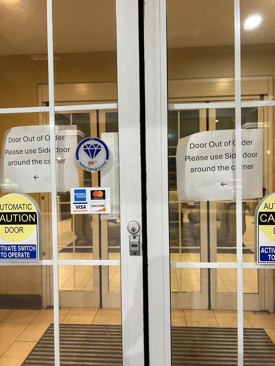 弗洛里斯维尔拉昆塔温德姆套房酒店-旅行者