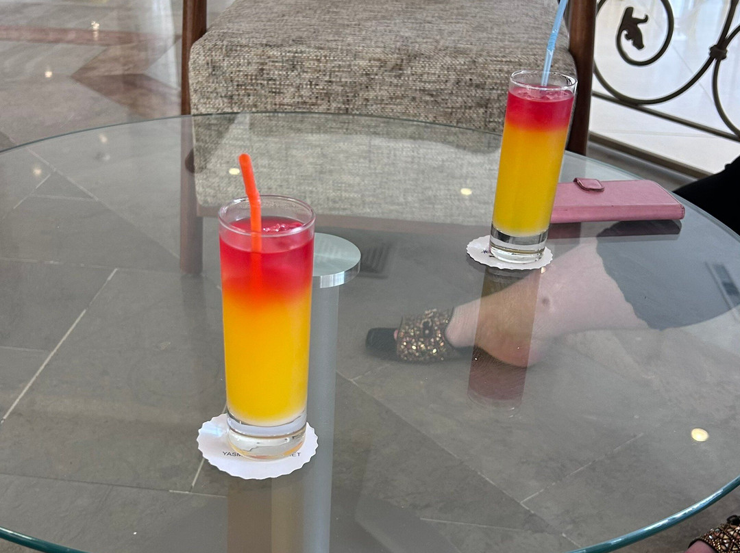 胡达亚斯曼酒店主图