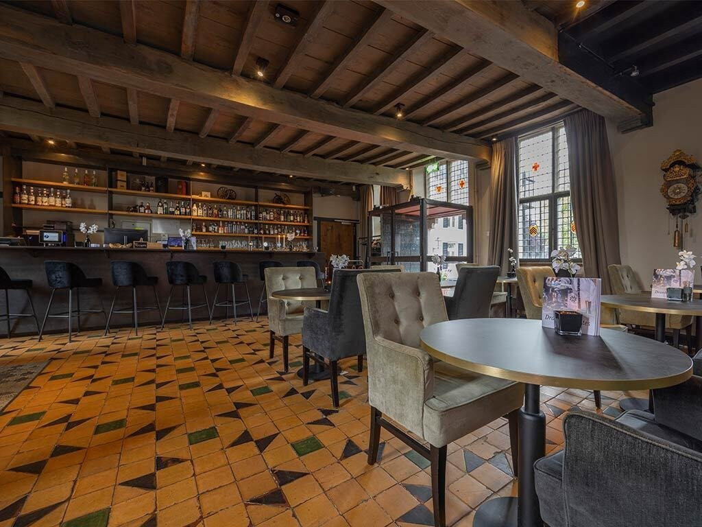 弗莱彻-科尔福德城堡酒店餐厅