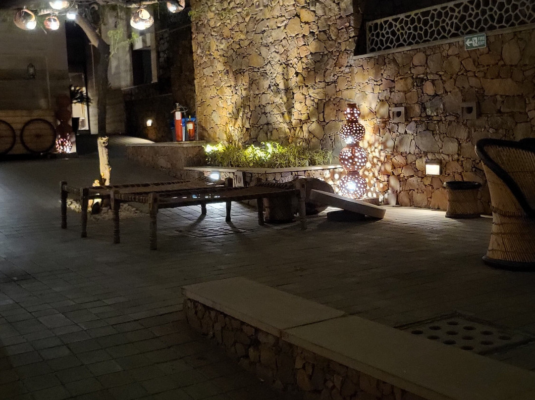 拉里曼加酒店主图
