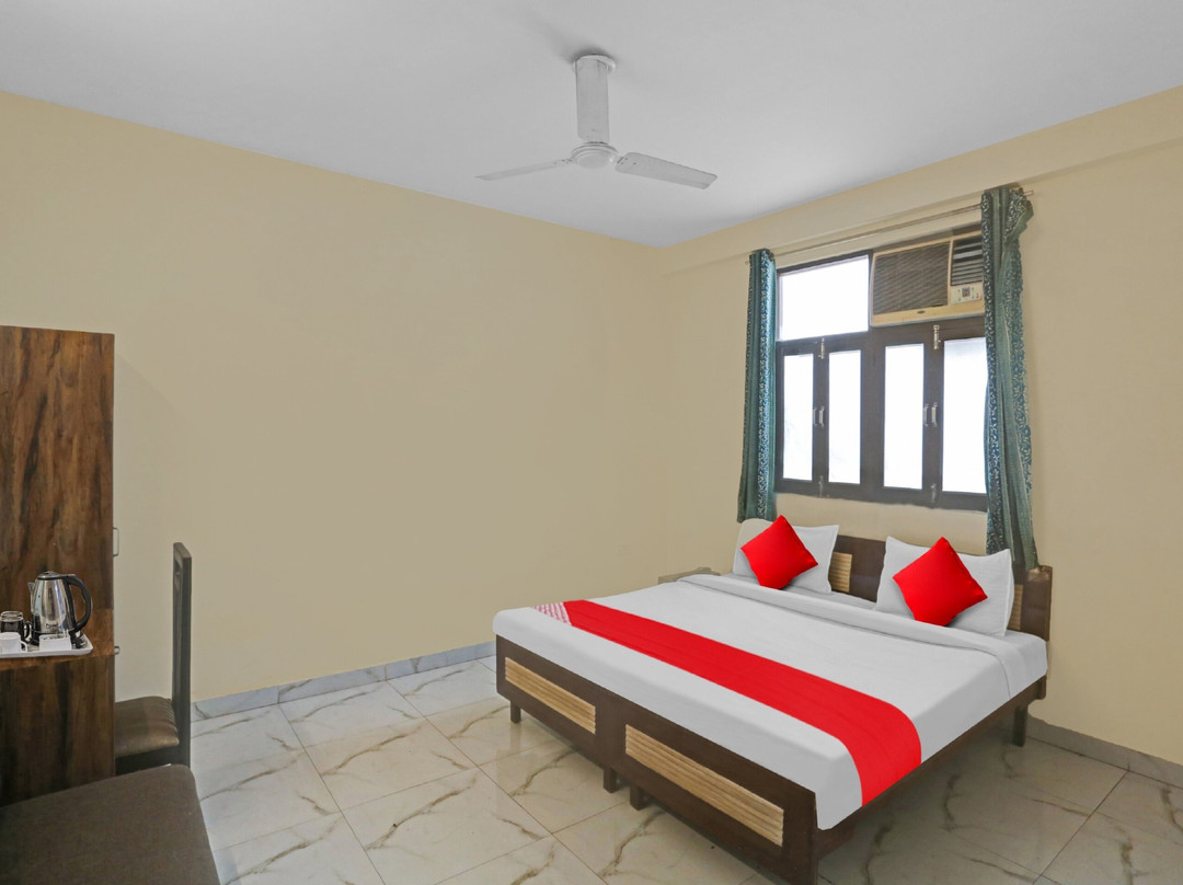 Hotel O OM VILLA RESIDENCY Near Lotus Temple