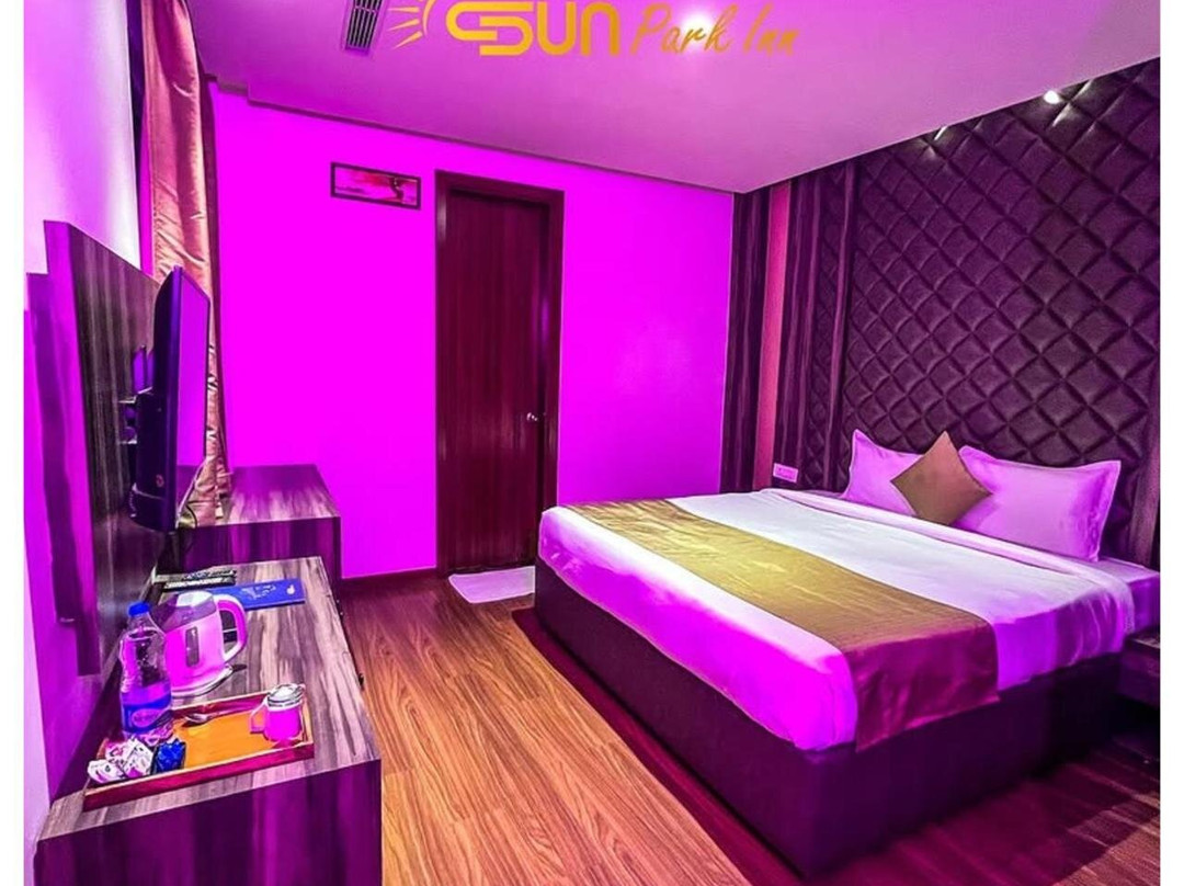 887 PT AC Hotel in Barnala