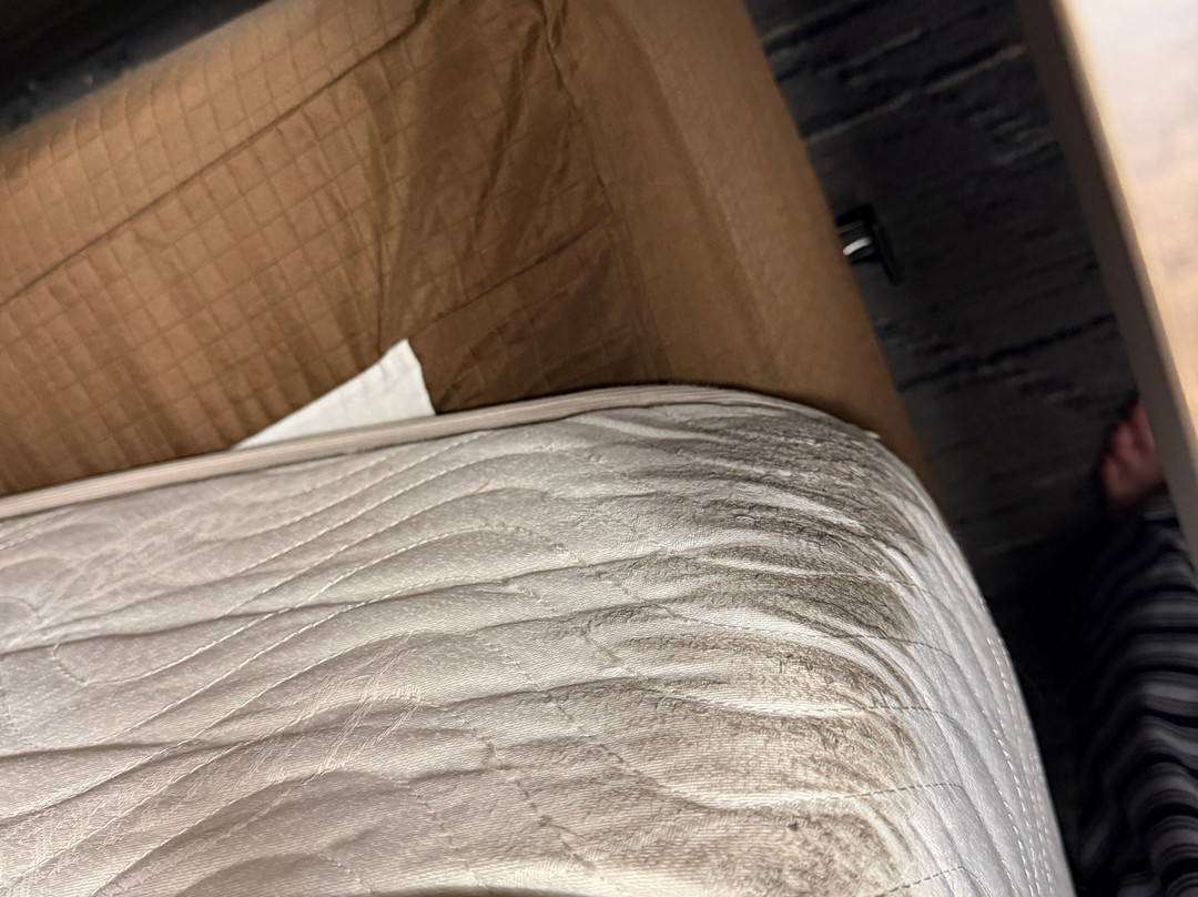 Holiday Inn Express 雷顿- I 15主图