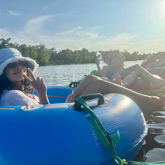 Pardun's Canoe & Kayak Rental & Shuttle Service-Danbury必去景点