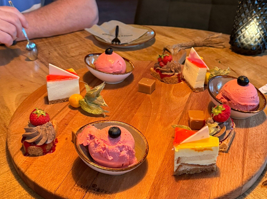 菩提树下的酒店主图