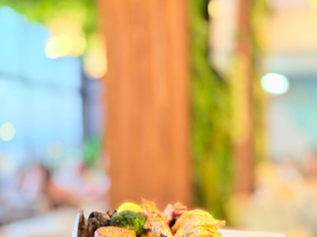 Sal Restaurant And Cafe