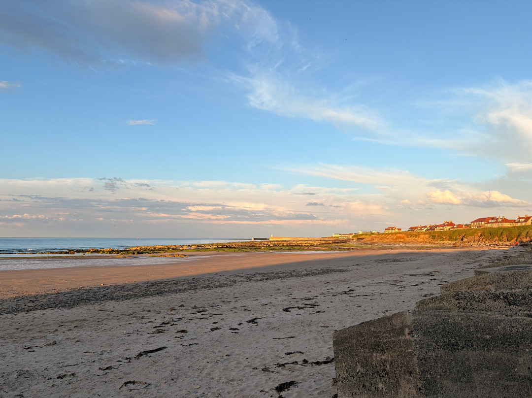 St Aidan Beach-班堡必去景点