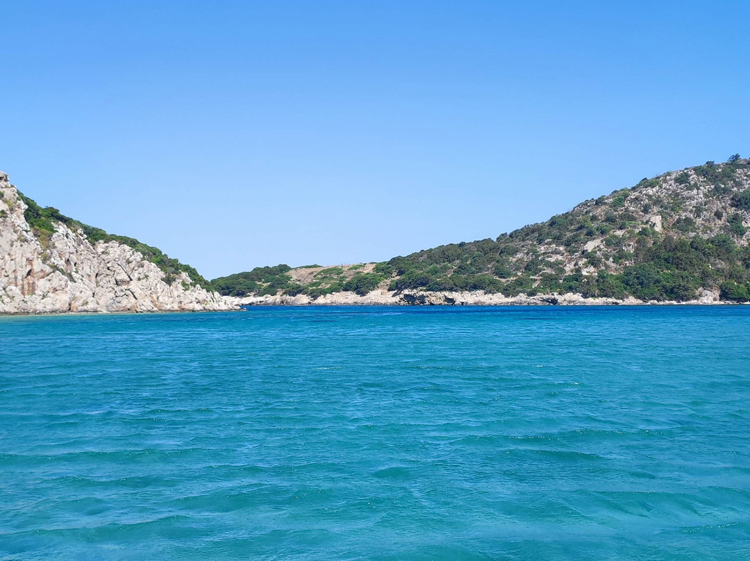 Proti Cruises-Gialova必去景点