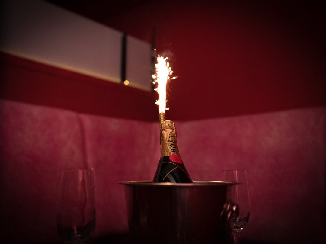 Drink's Gentlemen Club