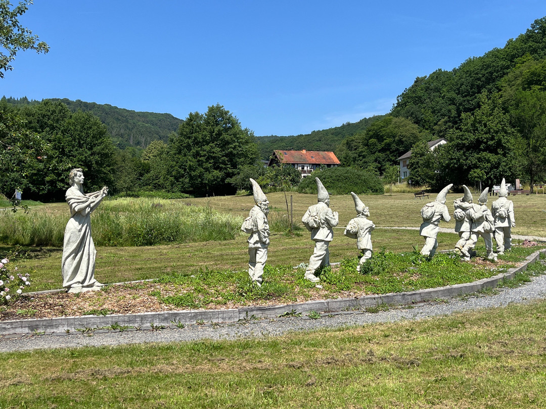 Schneewittchendorf Bergfreiheit-Bad Wildungen必去景点
